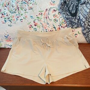 Old Navy Active Women’s Powersoft Shorts